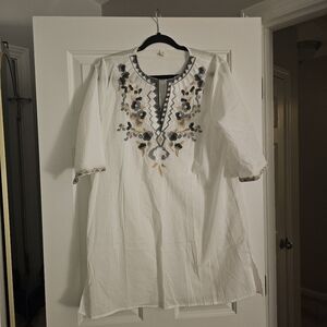 Jin Lai Floral Embroidered White Tunic Size L